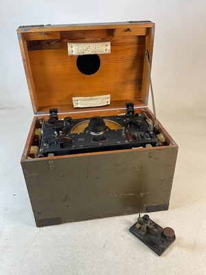 Lot 123 - A WWII type R1155A Air Ministry radio...