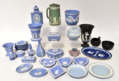 Lot 180 - WEDGWOOD; a collection of jasperware, to...
