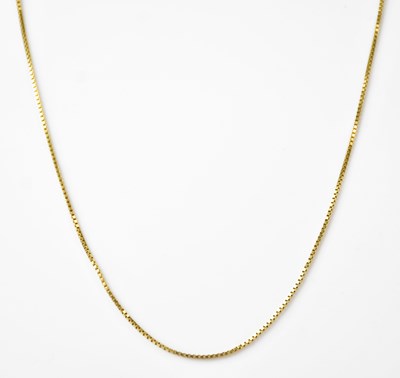 Lot 1272 - A yellow metal fine link chain, indistinctly...