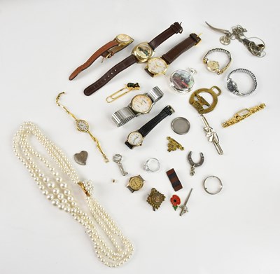 Lot 1065 - A small selection of assorted costume...