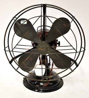 Lot 749 - A GEC vintage metal desk fan, height 40cm.