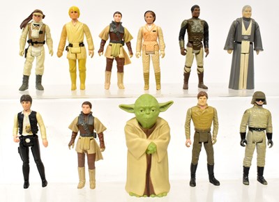 Lot 710 - STAR WARS; ten vintage plastic action figures,...