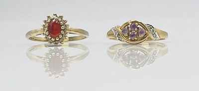 Lot 739 - Two 9ct yellow gold gem set dress rings, sizes...