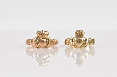 Lot 2318 - A yellow metal Claddagh ring, stamped '9c',...