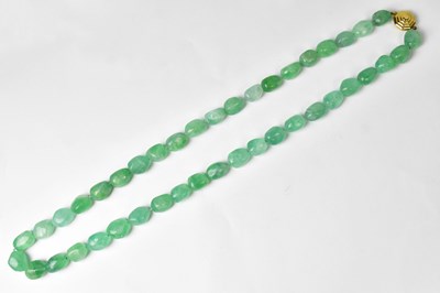 Lot 1288 - A pale green agate necklace of polished stones,...