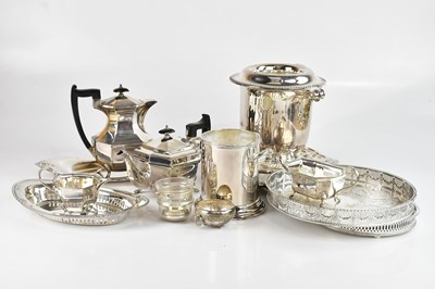 Lot 22 - A small collection of assorted silver plate...