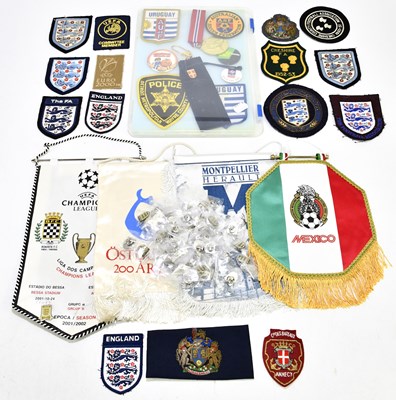 Lot 204 - FOOTBALL VARIOUS; a quantity of cloth badges,...