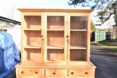 Lot 1586 - An old pine bookcase