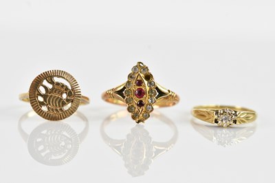 Lot 658 - A 9ct gold gem set lozenge shaped ring, a 9ct...