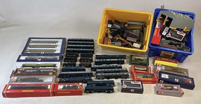 Lot 168 - HORNBY; Lima, Bachmann train set items, to...