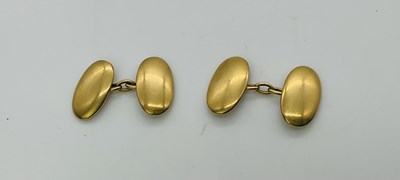 Lot 663 - A pair of 18ct yellow gold oval cufflinks,...