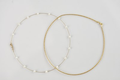 Lot 2188 - A 9ct yellow gold fine link necklace, length...