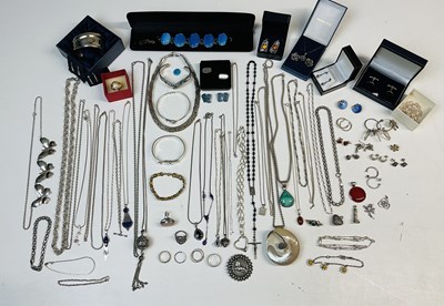 Lot 666 - A huge good and varied selection of...