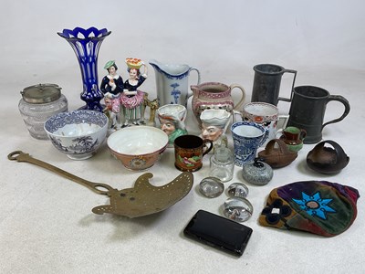 Lot 386 - A quantity of ceramics, glass and other items,...