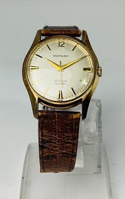 Lot 807 - ROTARY; a gentleman's vintage 9ct yellow gold...