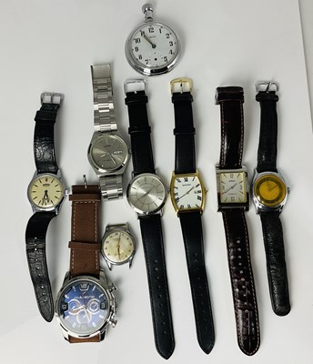 Lot 815 - A group of vintage and more modern...