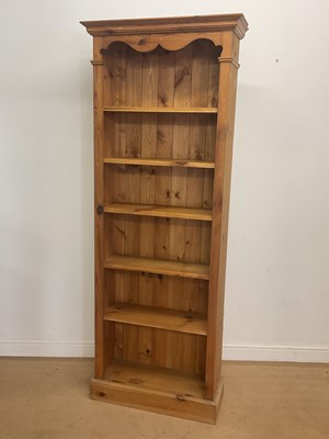 Lot 922 - A pine open bookcase with five shelves, height...