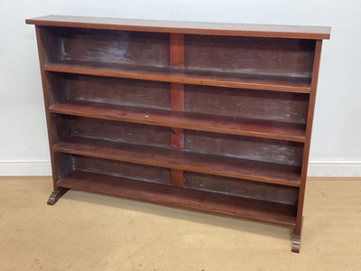 Lot 924 - A mahogany open bookcase with three shelves,...