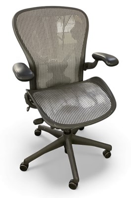 Lot 48 - HERMAN MILLER; a modern contemporary Mirra...