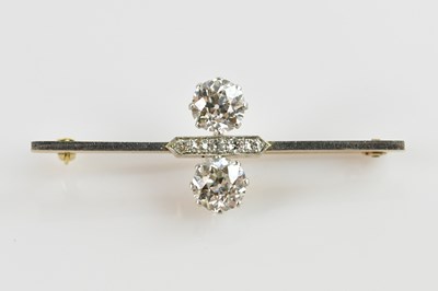 Lot 593 - A white and yellow metal Art Deco brooch with...