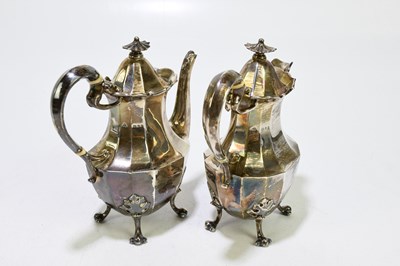 Lot 1104 - WAKELY & WHEELER; a George V hallmarked silver...