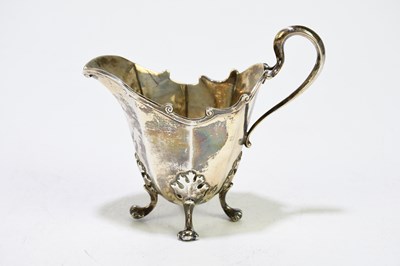 Lot 1104 - WAKELY & WHEELER; a George V hallmarked silver...