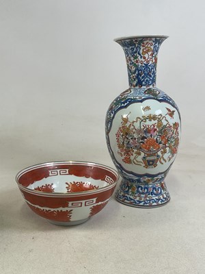 Lot 407 - A large late 19th century Chinese clobbered...