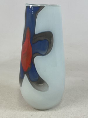 Lot 432 - A large grey, blue, red and white decorated...