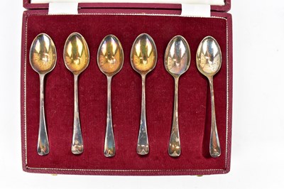 Lot 864 - A cased set of six reproduction Georgian...