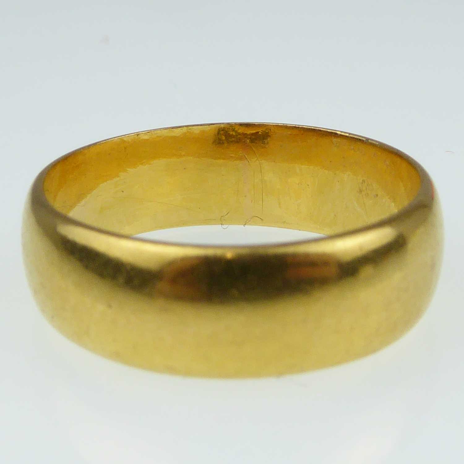 18ct-gold-plain-wedding-ring-size-t-h-t