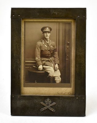 Lot 195 - MACHINE GUN CORPS; a photograph of an officer