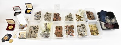 Lot 961 - A large collection of commemorative coins and...