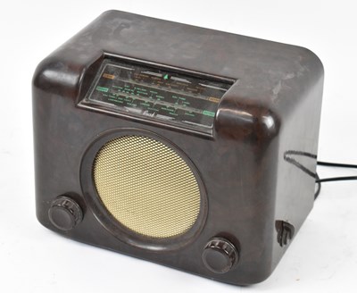 Lot 284 - A bakelite Bush radio type DAC90A.