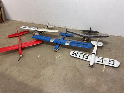 Lot 68 - Five model aircraft to include a Bushwacker...