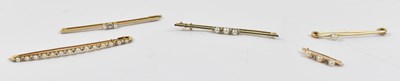 Lot 852 - A 14ct gold brooch set with three pearls,...