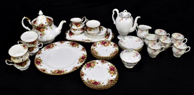 Lot 525 - ROYAL ALBERT; 'Old Country Roses'