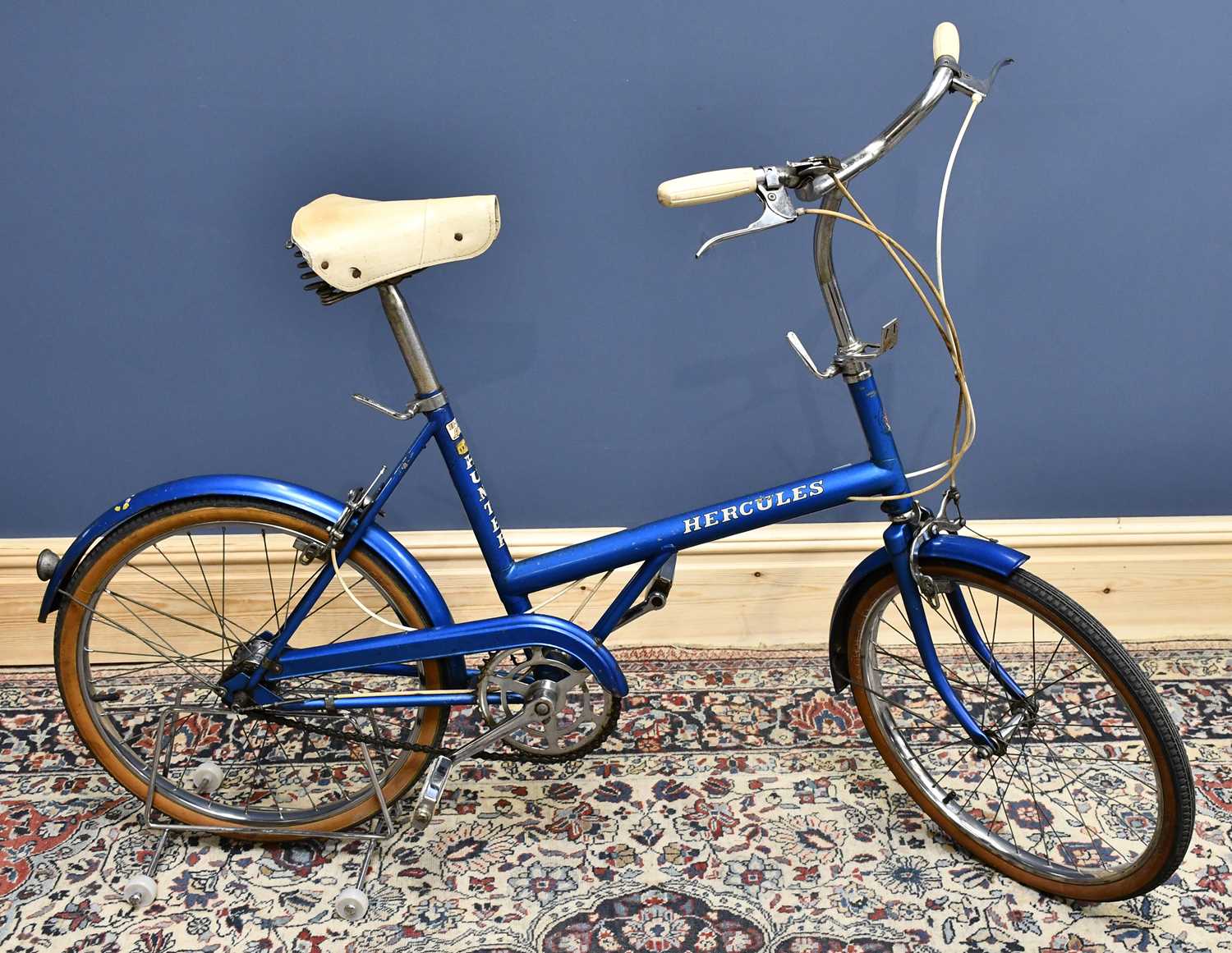 Vintage hunter bicycle sale