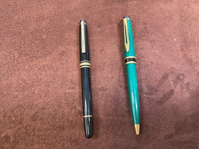 Lot 53 - A group of pens, including a Mont Blanc...