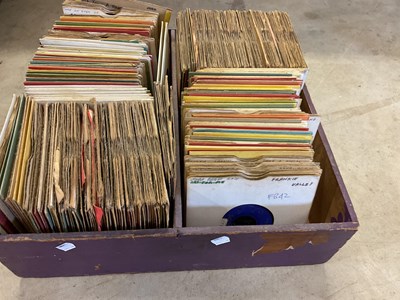 Lot 300 - Approximately three hundred singles, many 1970s.