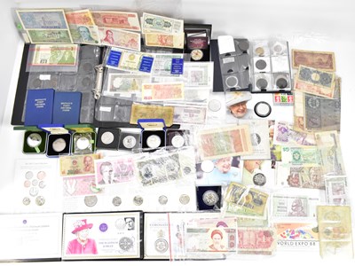 Lot 896 - Various mixed coins, coin sets, vintage,...