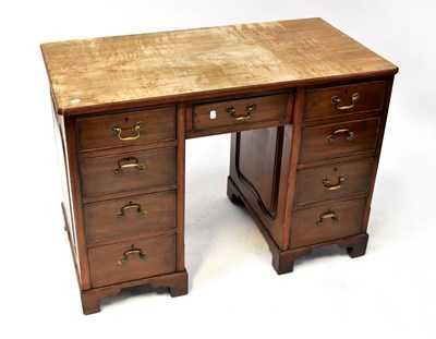 Lot 21 - A Georgian-style mahogany kneehole desk with...