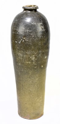 Lot 1029 - A large Chinese Song dynasty (960-1279AD) vase