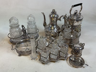 Lot 397 - A quantity of silver plated and glass items