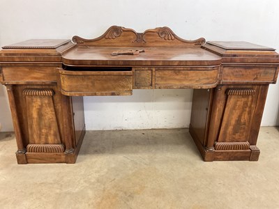 Lot 489 - A late 19th/early 20th century flame mahogany...