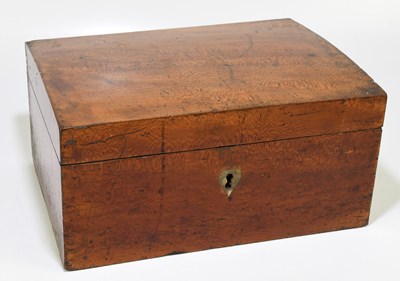 Lot 87 - A 19th century walnut sewing box with mother of pearl inlaid cabochon