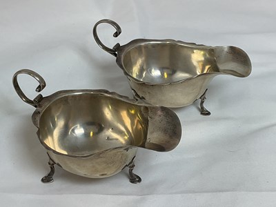 Lot 461 - A pair of George V hallmarked silver sauce...