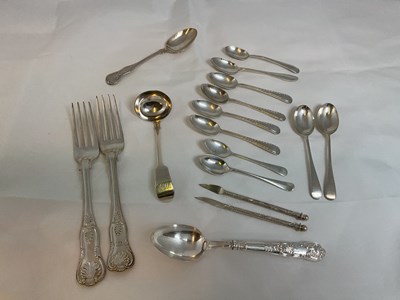 Lot 474 - A mixed collection of hallmarked silver...