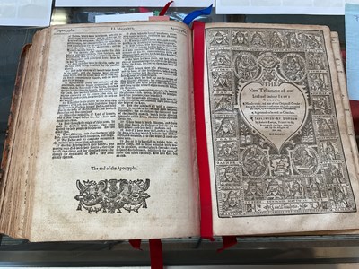 Lot 776 - BIBLE - ENGLISH 17TH CENTURY, THE HOLY BIBLE...