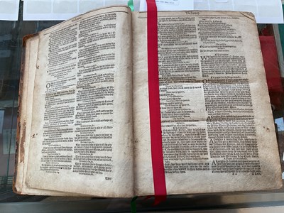 Lot 776 - BIBLE - ENGLISH 17TH CENTURY, THE HOLY BIBLE...