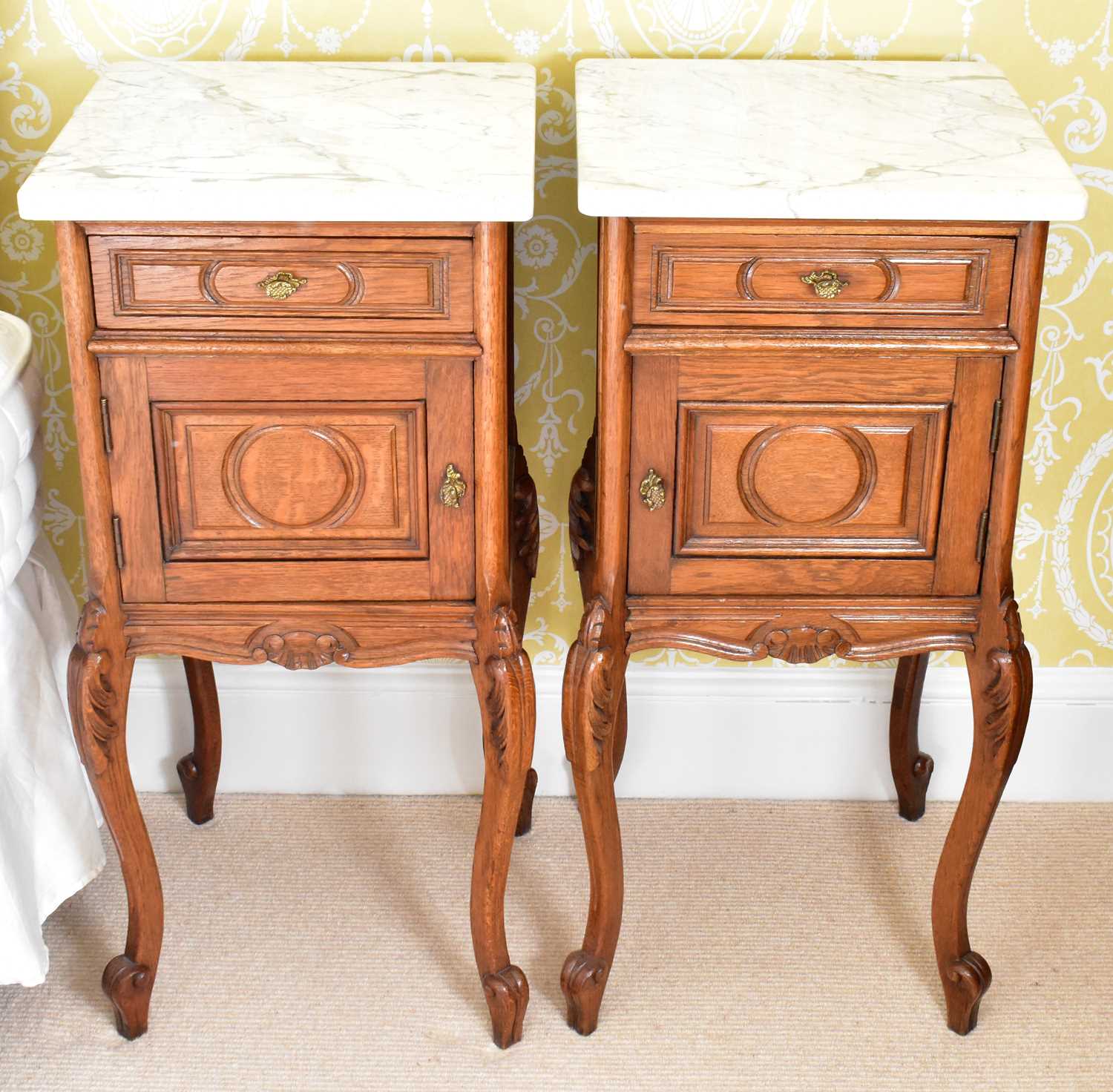 Lot 2825 - A pair of oak French style bedside cabinets